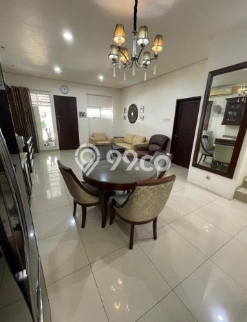 Jual Rumah Luas Megah Dengan View Eksklusif di Puri Mansion, Jakarta Barat Jual Rumah Luas Megah Dengan View Eksklusif di Puri Mansion, Jakarta Barat