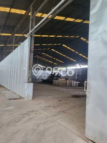 Unit Komersial Disewakan di Jakarta Barat Area Strategis Harga Kompetitif Unit Komersial Disewakan di Jakarta Barat Area Strategis Harga Kompetitif