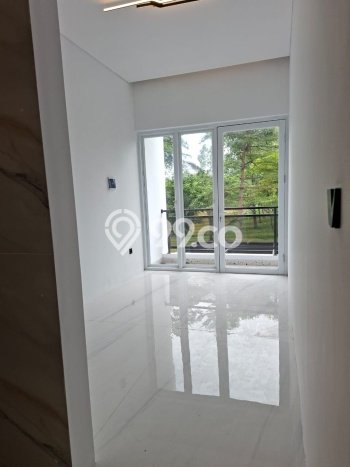 Jual Rumah Mewah Megah Dengan View Eksklusif di Metland Puri, Jakarta Barat Jual Rumah Mewah Megah Dengan View Eksklusif di Metland Puri, Jakarta Barat