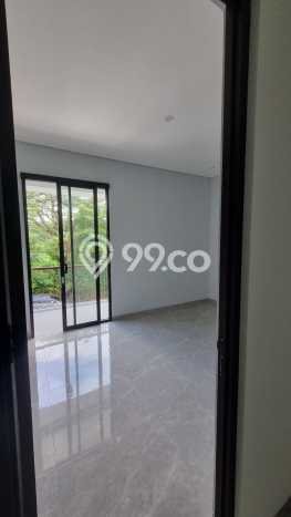 Ready to Use! Premium House LT 190m2 Desain Elegan di Alam Sutera Ready to Use! Premium House LT 190m2 Desain Elegan di Alam Sutera