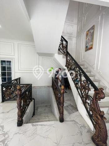 Rumah Luxury Modern Siap Huni di Cibubur Depok Rumah Luxury Modern Siap Huni di Cibubur Depok