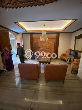 Rumah Elit Modern Tanpa Renovasi di Pejaten Jakarta Selatan Rumah Elit Modern Tanpa Renovasi di Pejaten Jakarta Selatan