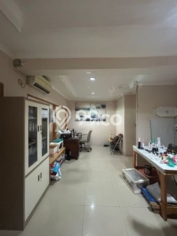 LOKASI PREMIUM! Gudang Kawasan Wanaherang, Luas 318m2m², Lokasi Strategis LOKASI PREMIUM! Gudang Kawasan Wanaherang, Luas 318m2m², Lokasi Strategis