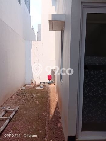 Dijual Hunian Rumah Terawat 3 KT di Cibubur, Jakarta Timur Dijual Hunian Rumah Terawat 3 KT di Cibubur, Jakarta Timur