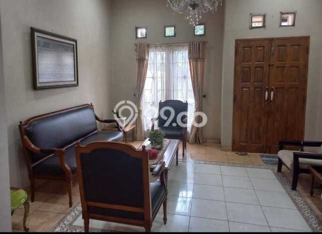 Dijual Rumah Premium dengan Fasilitas Sekitar Komplit di Kebon Jeruk, Jakarta Barat Dijual Rumah Premium dengan Fasilitas Sekitar Komplit di Kebon Jeruk, Jakarta Barat