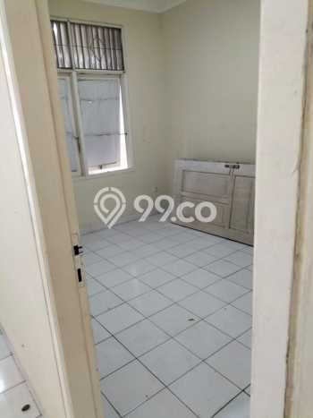 Rumah Luas Asri 3 KT Siap Pakai di Serpong Villa Melati Mas Tangerang Selatan Rumah Luas Asri 3 KT Siap Pakai di Serpong Villa Melati Mas Tangerang Selatan