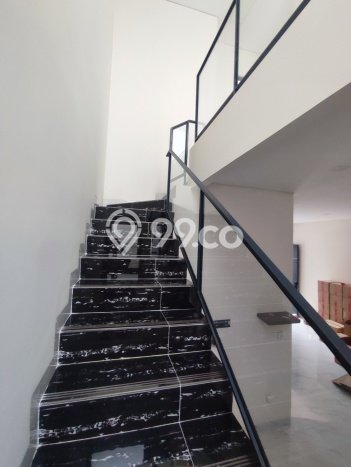 Sewa Rumah Murah di Serpong Villa Melati Mas Tangerang Selatan dengan 3 Kamar Tidur Sewa Rumah Murah di Serpong Villa Melati Mas Tangerang Selatan dengan 3 Kamar Tidur