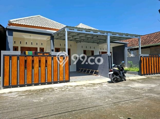 For Sale Rumah 3 Kamar Lokasi Ideal Bagus dan Strategis di Sleman For Sale Rumah 3 Kamar Lokasi Ideal Bagus dan Strategis di Sleman