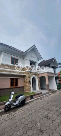 Dijual Rumah Strategis Bagus Punya 5 KT di Sleman Sleman SHM Dijual Rumah Strategis Bagus Punya 5 KT di Sleman Sleman SHM
