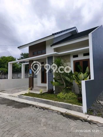 Dijual Rumah Strategis Bagus Punya 2 KT di Sleman Sleman SHM Dijual Rumah Strategis Bagus Punya 2 KT di Sleman Sleman SHM