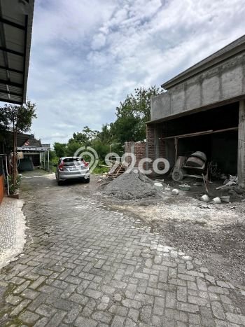 For Sale Rumah 3 Kamar Lokasi Ideal Nyaman dan Strategis di Sleman For Sale Rumah 3 Kamar Lokasi Ideal Nyaman dan Strategis di Sleman