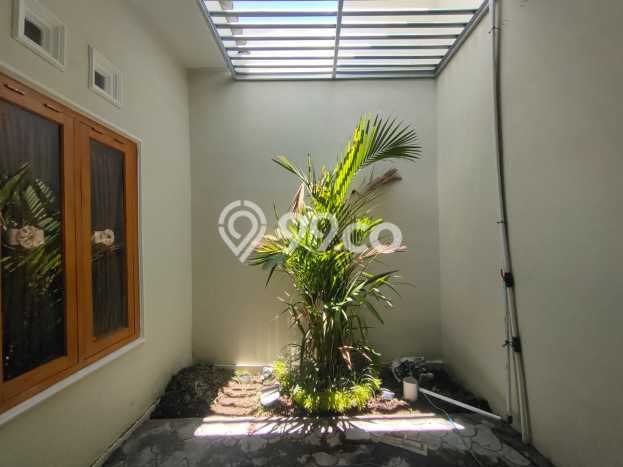 Rumah Nyaman 3 Kamar Lokasi Sejuk di Maguwoharjo, Yogyakarta Rumah Nyaman 3 Kamar Lokasi Sejuk di Maguwoharjo, Yogyakarta