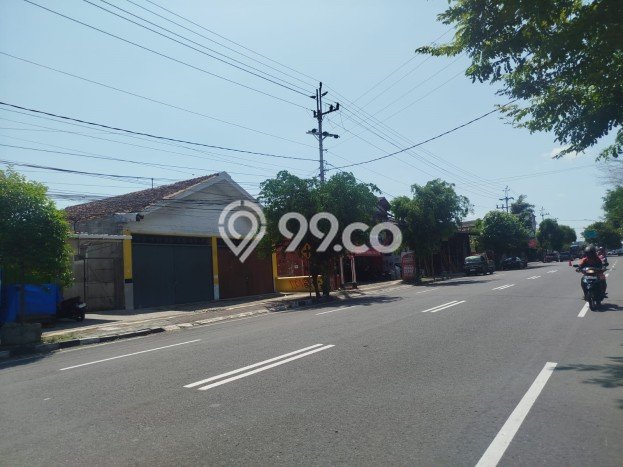 Ruko Komersial Disewakan di Mergangsan Yogyakarta Luas 544m2 Ruko Komersial Disewakan di Mergangsan Yogyakarta Luas 544m2