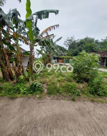 Lahan untuk Dijual Lokasi Berbah, Sleman Luas 600m2 SHM Lahan untuk Dijual Lokasi Berbah, Sleman Luas 600m2 SHM