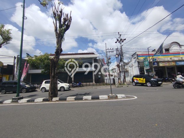 Komersial untuk disewa di Wirobrajan punya LT 310m2 & LB 270m2 harga sewa kompetitif Komersial untuk disewa di Wirobrajan punya LT 310m2 & LB 270m2 harga sewa kompetitif