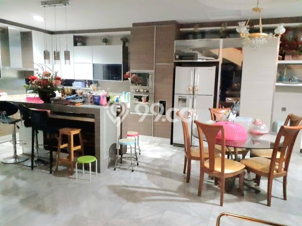 Rumah Elit Modern Tanpa Renovasi di Tomang Jakarta Barat Rumah Elit Modern Tanpa Renovasi di Tomang Jakarta Barat