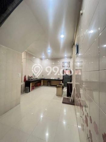 Unit Ruko Strategis di Medan Maimun, Medan Potensi Bisnis Besar Unit Ruko Strategis di Medan Maimun, Medan Potensi Bisnis Besar