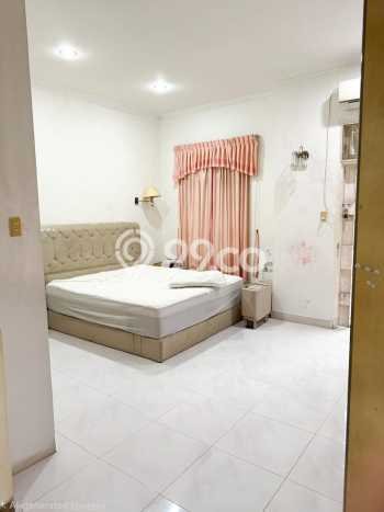 Siap Huni Rumah Mewah 5 Kamar di Medan Polonia Dekat ke Mana Saja Siap Huni Rumah Mewah 5 Kamar di Medan Polonia Dekat ke Mana Saja