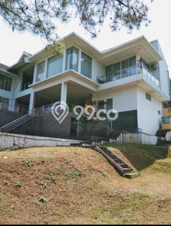 Rumah Eksklusif Siap Huni LT 732m2 di Coblong, Bandung Rumah Eksklusif Siap Huni LT 732m2 di Coblong, Bandung