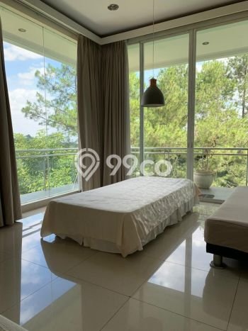 Rumah Eksklusif Siap Huni LT 732m2 di Coblong, Bandung Rumah Eksklusif Siap Huni LT 732m2 di Coblong, Bandung