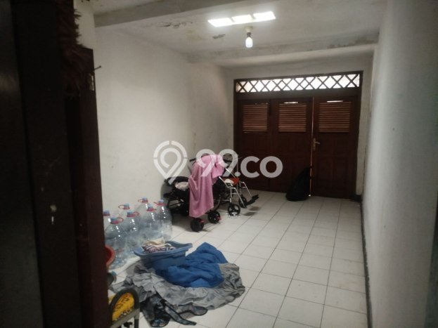 Rumah Mewah LB 200m2 Siap Pakai Desain Elegan di Buah Batu, Bandung Rumah Mewah LB 200m2 Siap Pakai Desain Elegan di Buah Batu, Bandung
