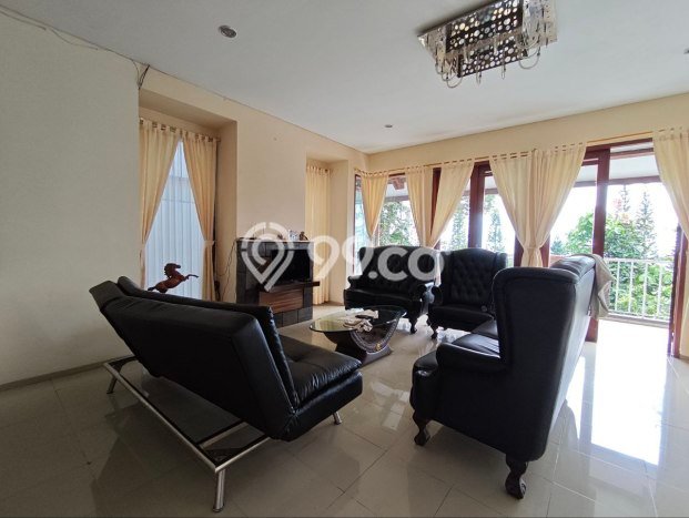 Rumah Elit LB 300m2 Siap Huni Desain Elegan di Dago Pakar, Bandung Rumah Elit LB 300m2 Siap Huni Desain Elegan di Dago Pakar, Bandung