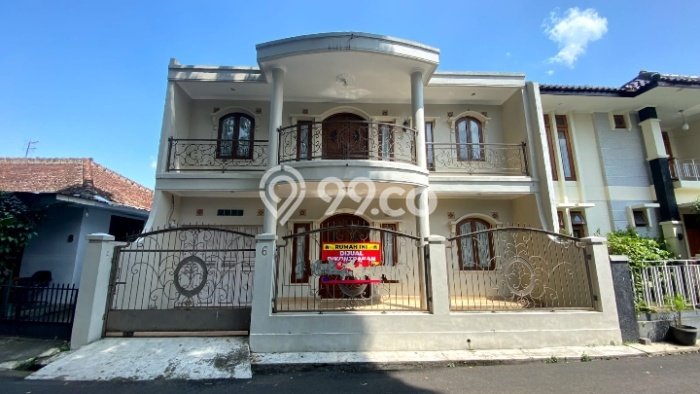 Dijual Rumah Luas Megah Dengan View Cantik di Buah Batu, Bandung Dijual Rumah Luas Megah Dengan View Cantik di Buah Batu, Bandung