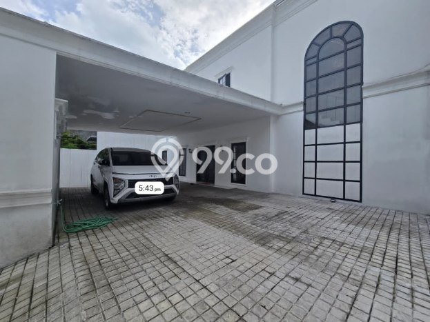 Rumah Luxury Modern Tanpa Renovasi di Setiabudi Bandung Rumah Luxury Modern Tanpa Renovasi di Setiabudi Bandung