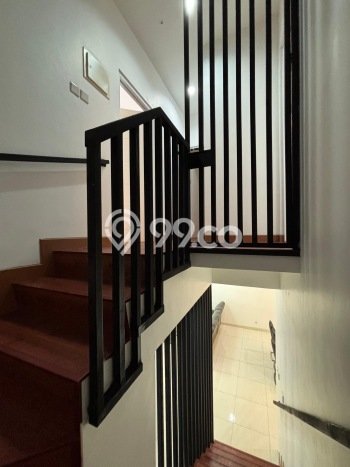 Rumah Elit Modern Tanpa Renovasi di Gading Serpong Tangerang Rumah Elit Modern Tanpa Renovasi di Gading Serpong Tangerang