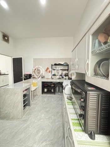 For Sale Rumah 2 Kamar Lokasi Strategis Nyaman dan Strategis di BSD For Sale Rumah 2 Kamar Lokasi Strategis Nyaman dan Strategis di BSD