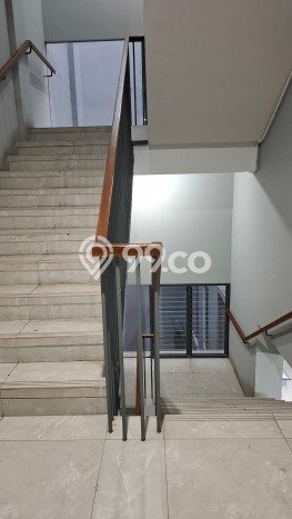 Rumah Kost untuk Dijual di Daan Mogot Punya 59 Kamar Rumah Kost untuk Dijual di Daan Mogot Punya 59 Kamar