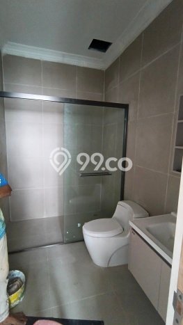 Sewa Rumah Strategis LT 622m2 / LB 932m2 di Pantai Indah Kapuk, Jakarta Utara Sewa Rumah Strategis LT 622m2 / LB 932m2 di Pantai Indah Kapuk, Jakarta Utara