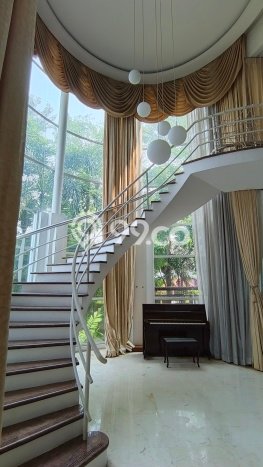 Ready to Use! Premium House LT 450m2 Desain Elegan di Pluit Ready to Use! Premium House LT 450m2 Desain Elegan di Pluit