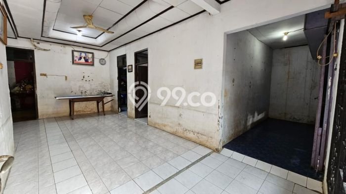 For Sale Rumah 5 Kamar Lokasi Ideal Bagus dan Strategis di Cibodas For Sale Rumah 5 Kamar Lokasi Ideal Bagus dan Strategis di Cibodas