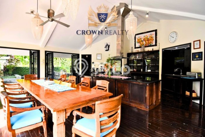 LOKASI STRATEGIS! Vila Kawasan , Area 3220m2m², Lingkungan Prima LOKASI STRATEGIS! Vila Kawasan , Area 3220m2m², Lingkungan Prima