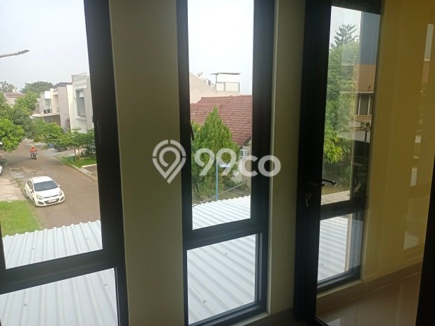 Jual Rumah Strategis Bagus Punya 4 KT di Serpong Utara Tangerang Selatan SHM Jual Rumah Strategis Bagus Punya 4 KT di Serpong Utara Tangerang Selatan SHM
