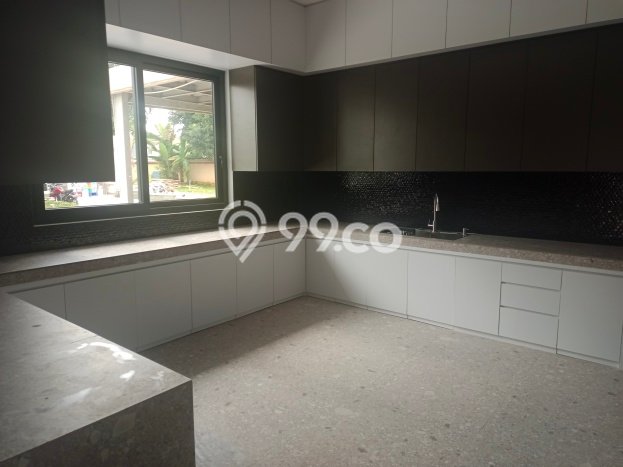Hunian Mewah Siap Huni LT 204m2 di Alam Sutera, Tangerang Hunian Mewah Siap Huni LT 204m2 di Alam Sutera, Tangerang