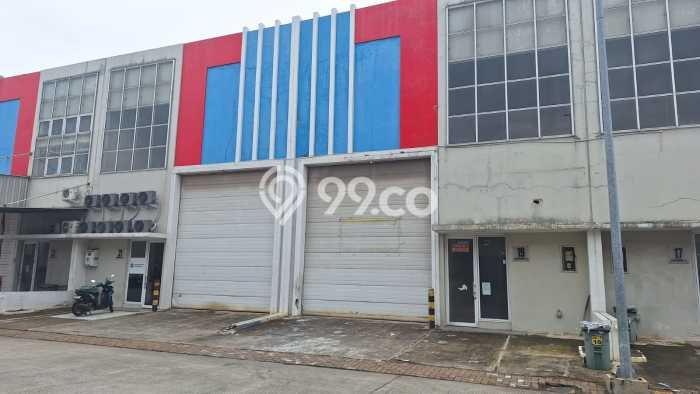 Gudang Dijual di Prime Area Jakarta Barat Luas 330m2 Gudang Dijual di Prime Area Jakarta Barat Luas 330m2