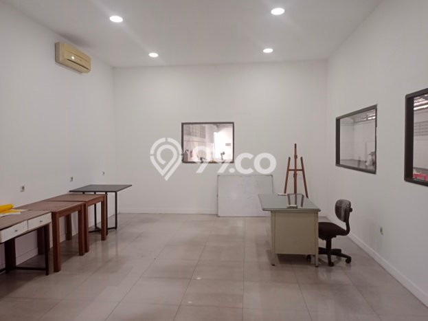 Unit Gudang Paling Strategis di Karawaci Tangerang dengan LB 600m2 Unit Gudang Paling Strategis di Karawaci Tangerang dengan LB 600m2