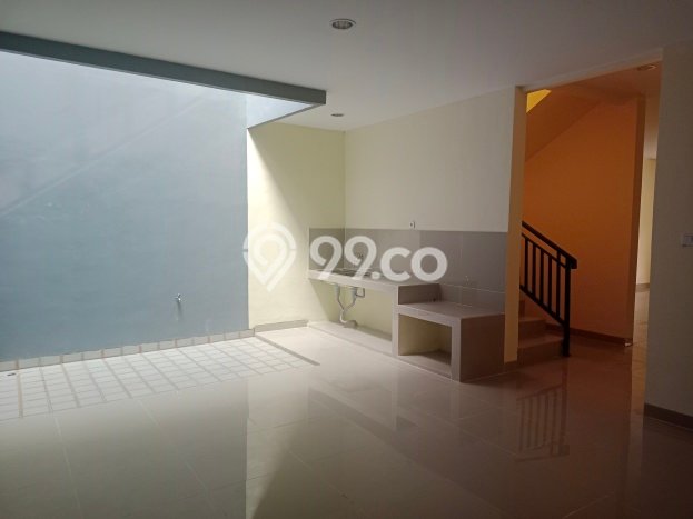 Jual Rumah Strategis Bagus Punya 4 KT di Serpong Utara Tangerang Selatan SHM Jual Rumah Strategis Bagus Punya 4 KT di Serpong Utara Tangerang Selatan SHM