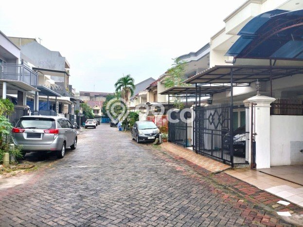 Jual Rumah Mewah Elegan Dengan View Eksklusif di Daan Mogot, Jakarta Barat Jual Rumah Mewah Elegan Dengan View Eksklusif di Daan Mogot, Jakarta Barat