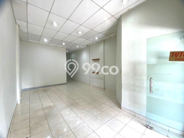 Ruko Bagus Dijual LB 176m2 Lokasi Strategis Jakarta Barat Area Cocok untuk Bisnis Ruko Bagus Dijual LB 176m2 Lokasi Strategis Jakarta Barat Area Cocok untuk Bisnis
