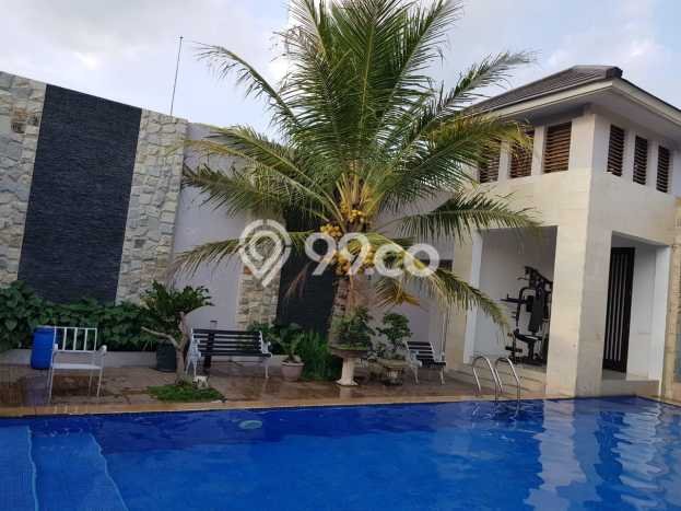 Rumah Luxury Modern Tanpa Renovasi di Araya Malang Rumah Luxury Modern Tanpa Renovasi di Araya Malang