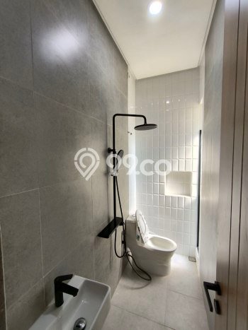 Jual Cepat Rumah LT 90m2m² / LB 52m2m² di Kawasan Komersial , Malang Jual Cepat Rumah LT 90m2m² / LB 52m2m² di Kawasan Komersial , Malang