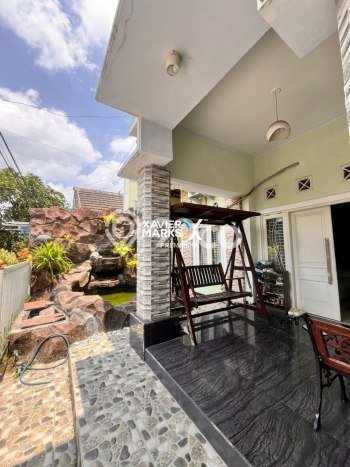 Rumah Strategis Modern Lb 220m2 di Karangploso, Malang Rumah Strategis Modern Lb 220m2 di Karangploso, Malang