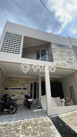 For Sale Rumah 10 Kamar Lokasi Ideal Bagus dan Strategis di Lowokwaru For Sale Rumah 10 Kamar Lokasi Ideal Bagus dan Strategis di Lowokwaru