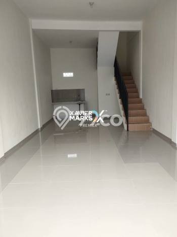 Area Ramai! Ruko Dijual di Pakis untuk Bisnis Luas Bangunan 80m2 Area Ramai! Ruko Dijual di Pakis untuk Bisnis Luas Bangunan 80m2