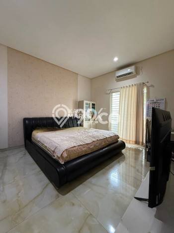 Rumah Elit LB 400m2 Siap Pakai Desain Elegan di Araya, Malang Rumah Elit LB 400m2 Siap Pakai Desain Elegan di Araya, Malang