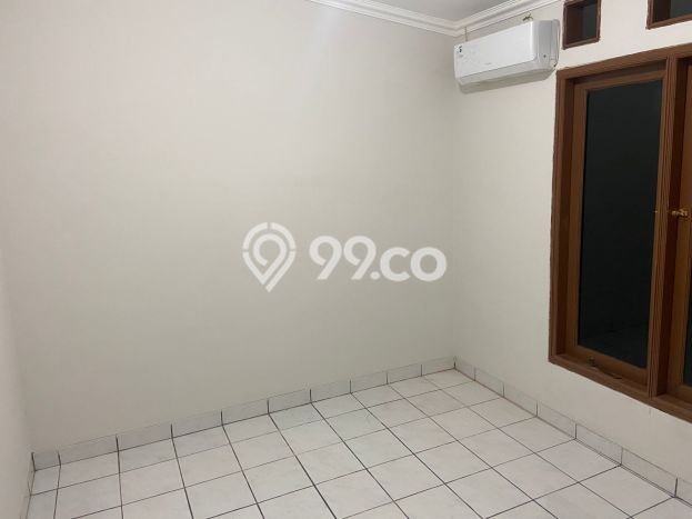 Rumah di BSD, 2 KM, Konsep Modern, Luas 200m² Bangunan 250m² Rumah di BSD, 2 KM, Konsep Modern, Luas 200m² Bangunan 250m²