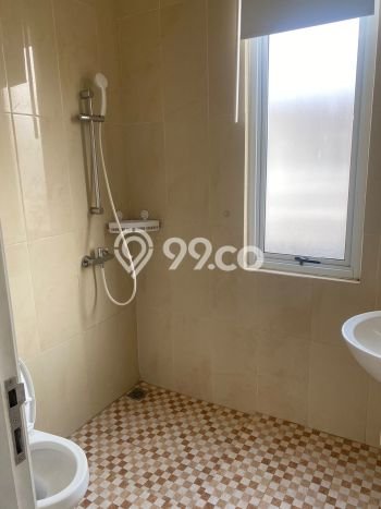 Jarang Ada! Rumah Sewa 2 Kamar Nyaman Siap Huni BSD City Jarang Ada! Rumah Sewa 2 Kamar Nyaman Siap Huni BSD City